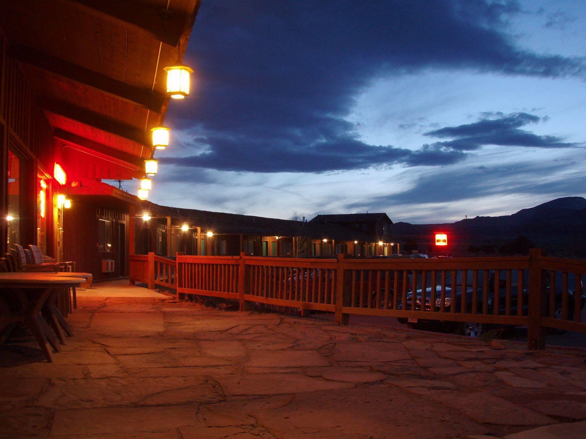 The Rim Rock Inn Torrey Exterior foto